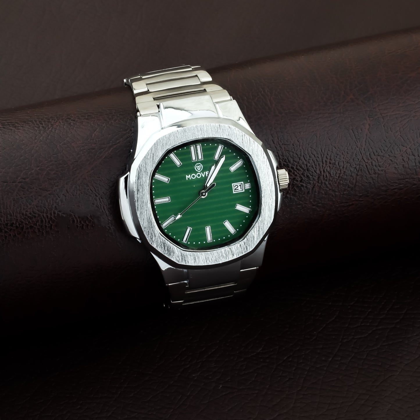 MOOVER Luxury Stainless Steel Watch – Silver & White Dial