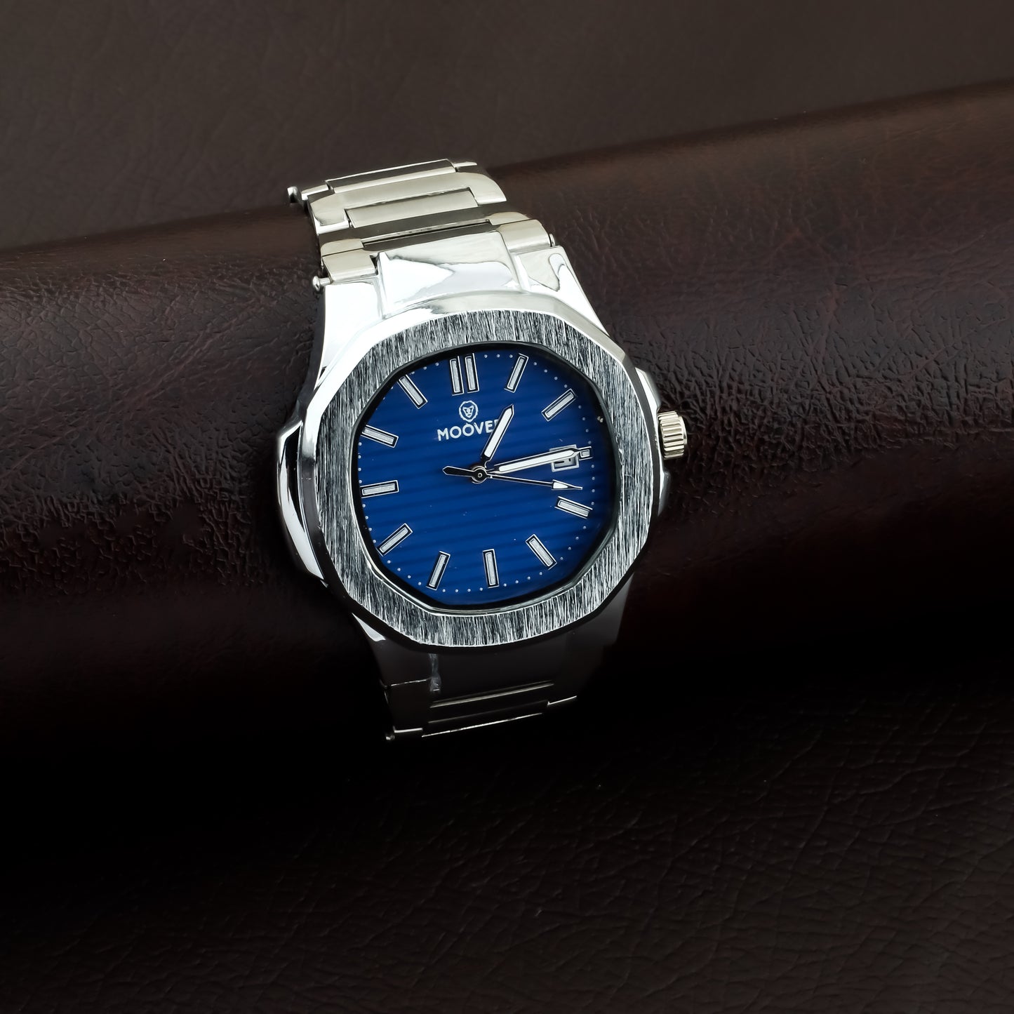 MOOVER Luxury Stainless Steel Watch – Silver & White Dial